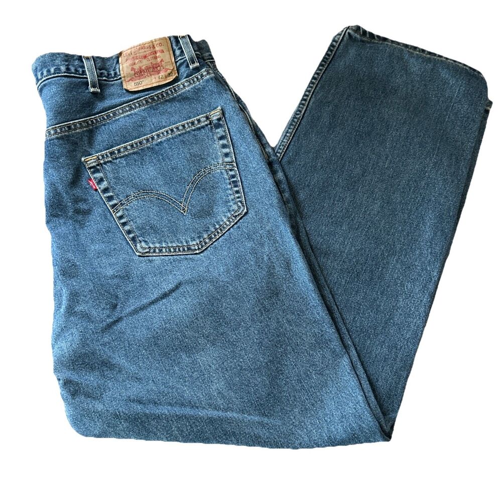 Vintage Levi’s 550 Relaxed Fit Men’s 42x32 Wide Leg Medium Wash Denim Jeans EUC‎